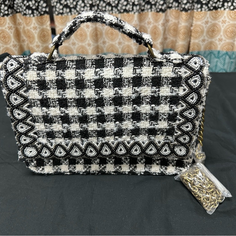 America & Beyond Purse